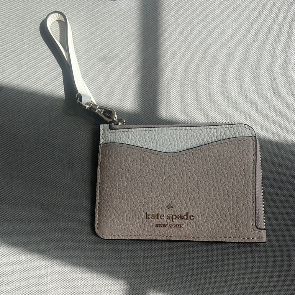 NEW Kate Spade Beige and White Wristlet